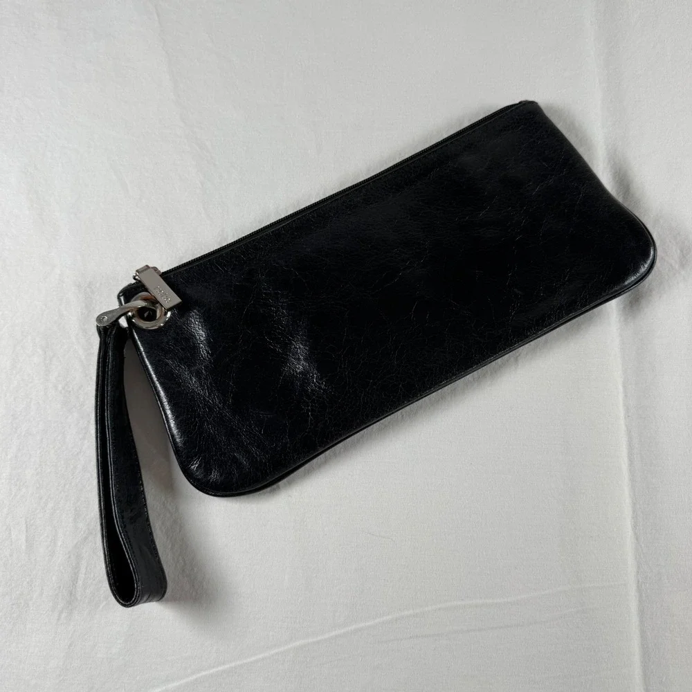 NWOT Hobo International Black Leather Zippered Pouch Wristlet Clutch